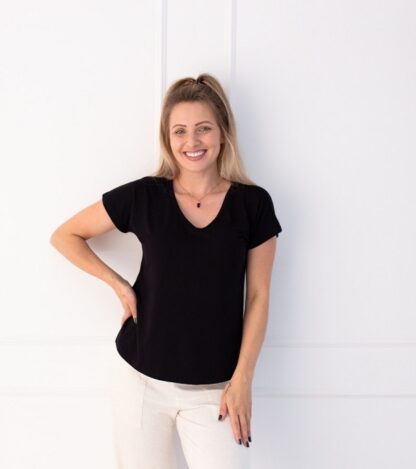 T-shirt Lisa Malha Viscose Elastano - Decote V - Preto